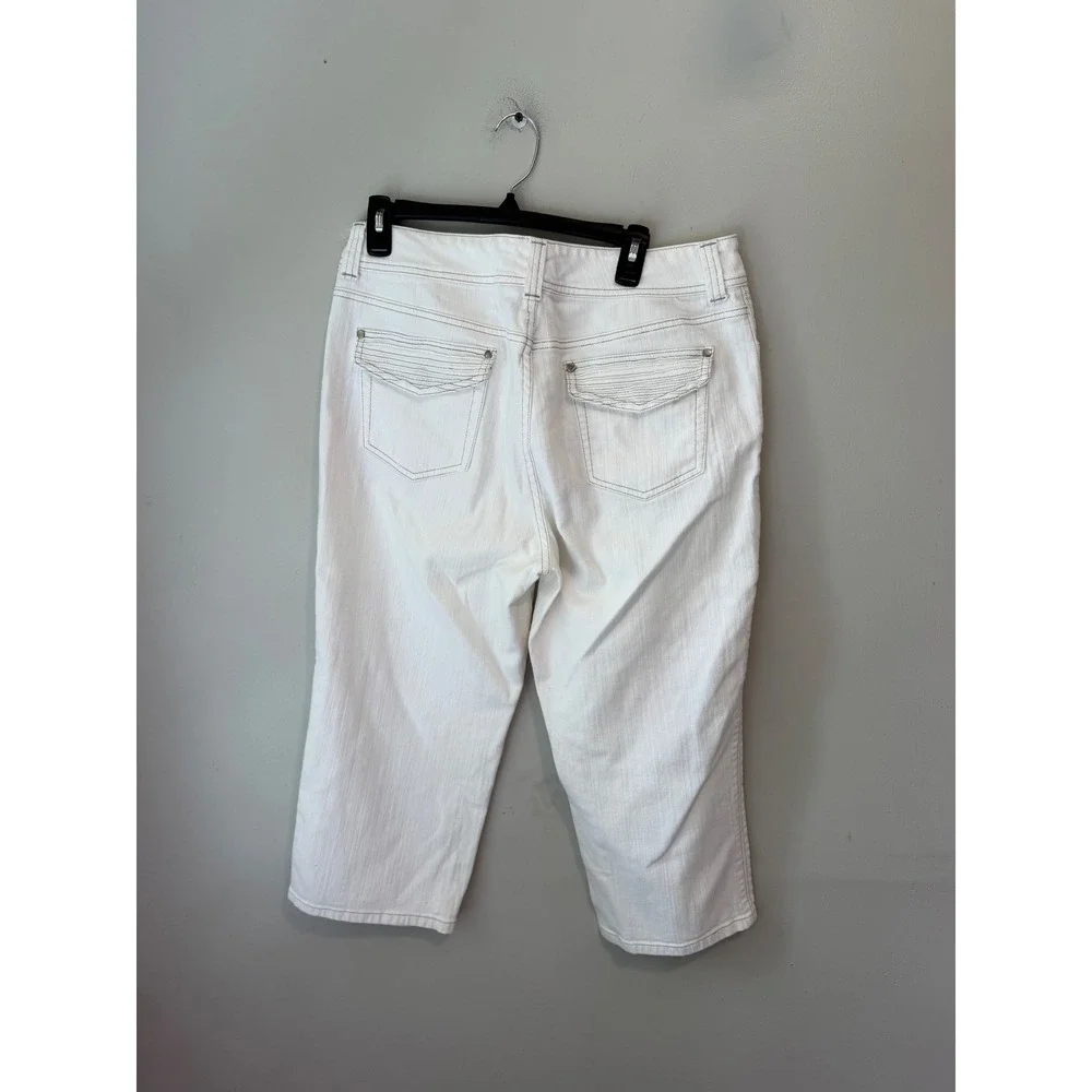 Chicos Platinum White Denim Crop Jeans Size 2.5 Mid Rise Contrast Stitching